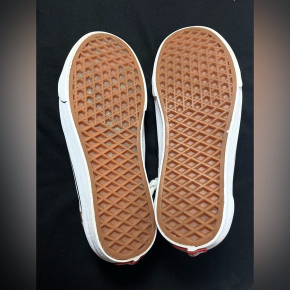 Vans Shoes - Checker White & Red with Grey - Women’s Size 6.5 & Men’s Size 5 - Picture 10 of 11